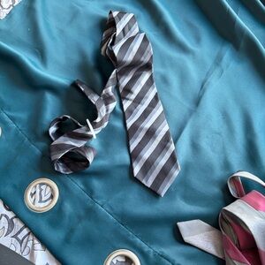 BCBG Men’s Black and Light Gray Striped Silk Tie
